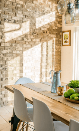 Wall mounted shelf